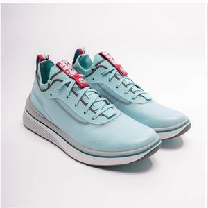 BALA Twelves. Color: Daybreak. Women’s size 6. Good as new!
